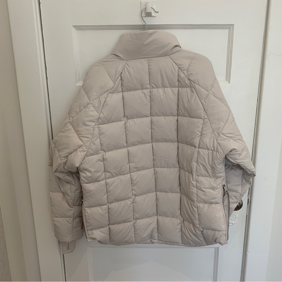 Abercrombie On The Go Puffer, size XL - Picture 3 of 14